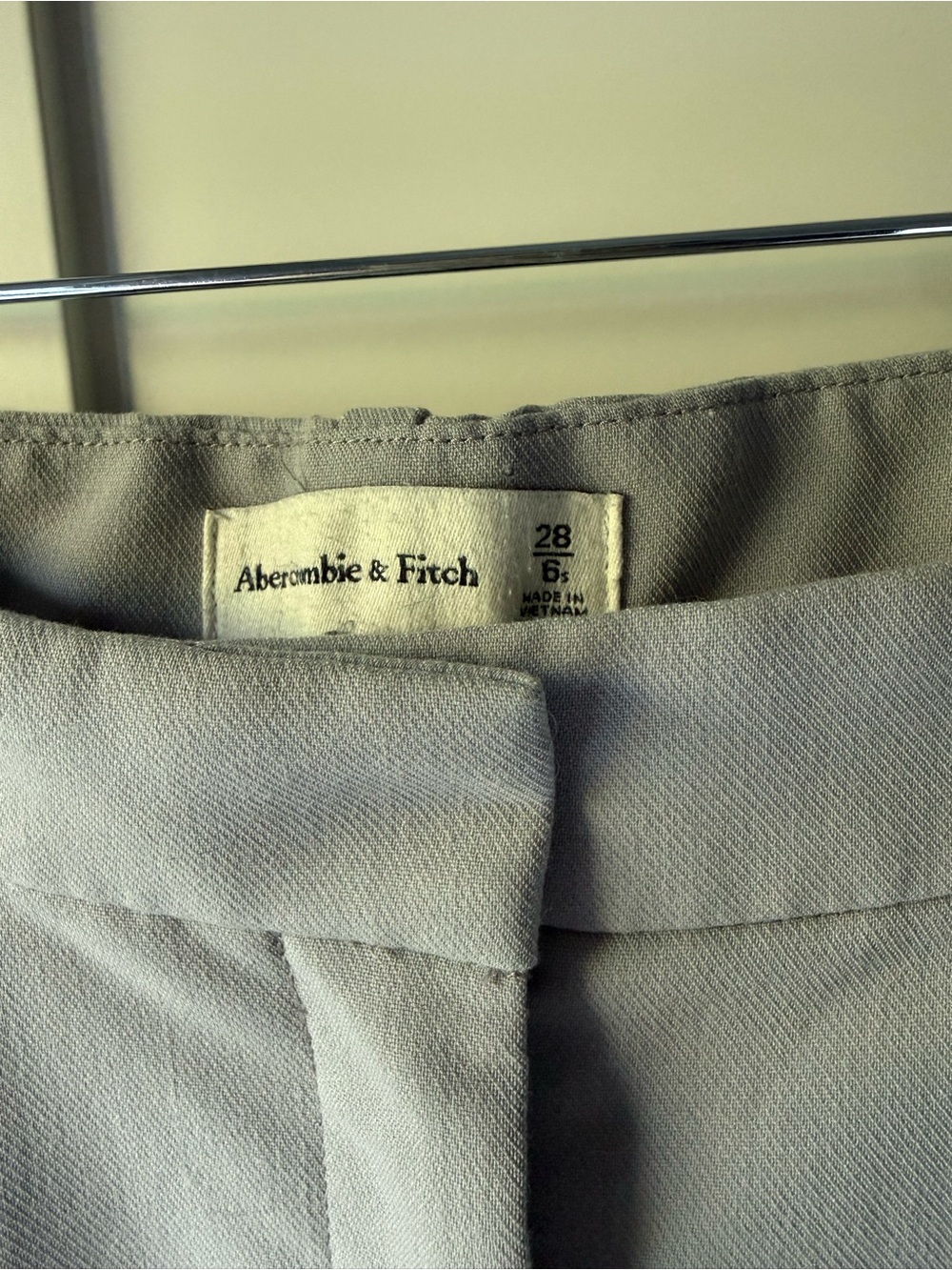 A&F Sloane Tailored Wide Leg Pant - Picture 2 of 3